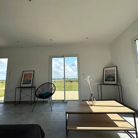 Holiday home Maison Familiale Spacieuse A Avec Jardin Plouguerneau